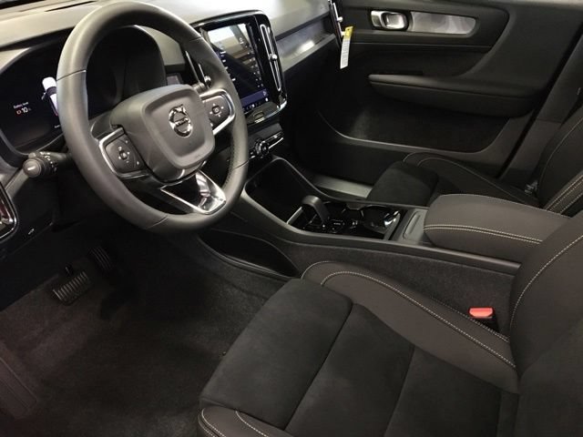New 2024 Volvo XC40 Recharge Plus w/ Protection Package Premier RWD image 14