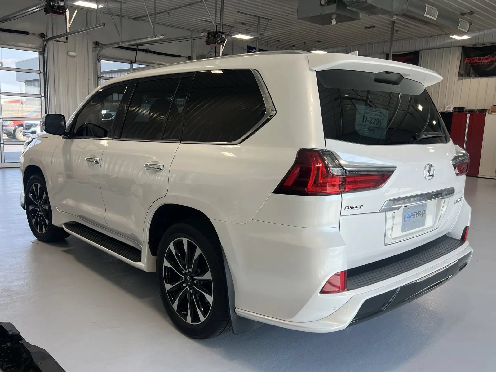 Used 2021 Lexus LX 570 4WD w/ Sport Package image 5