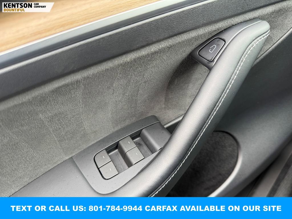 Used 2023 Tesla Model Y Long Range image 19