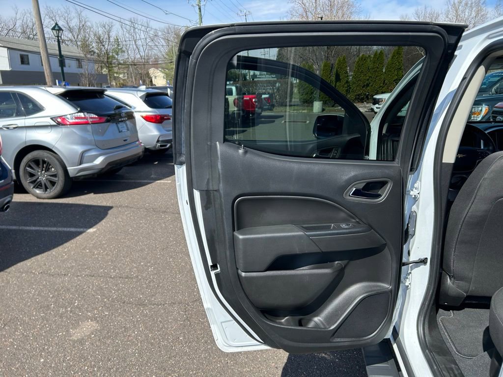Used 2022 Chevrolet Colorado LT w/ Safety Package image 17