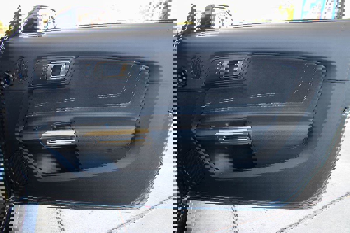 Used 2017 Ford Mustang Shelby GT350 w/ Electronics Package image 41