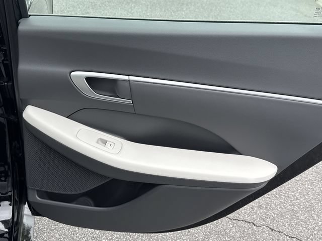 New 2026 Hyundai Sonata SEL FWD image 16
