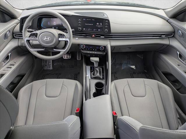 Certified 2025 Hyundai Elantra Sport image 16