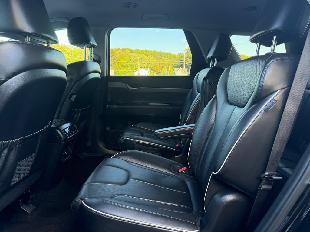 Used 2025 Hyundai Palisade SEL FWD image 11