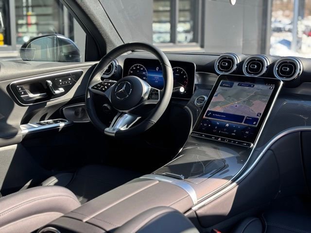 Used 2025 Mercedes-Benz GLC 300 4MATIC image 53