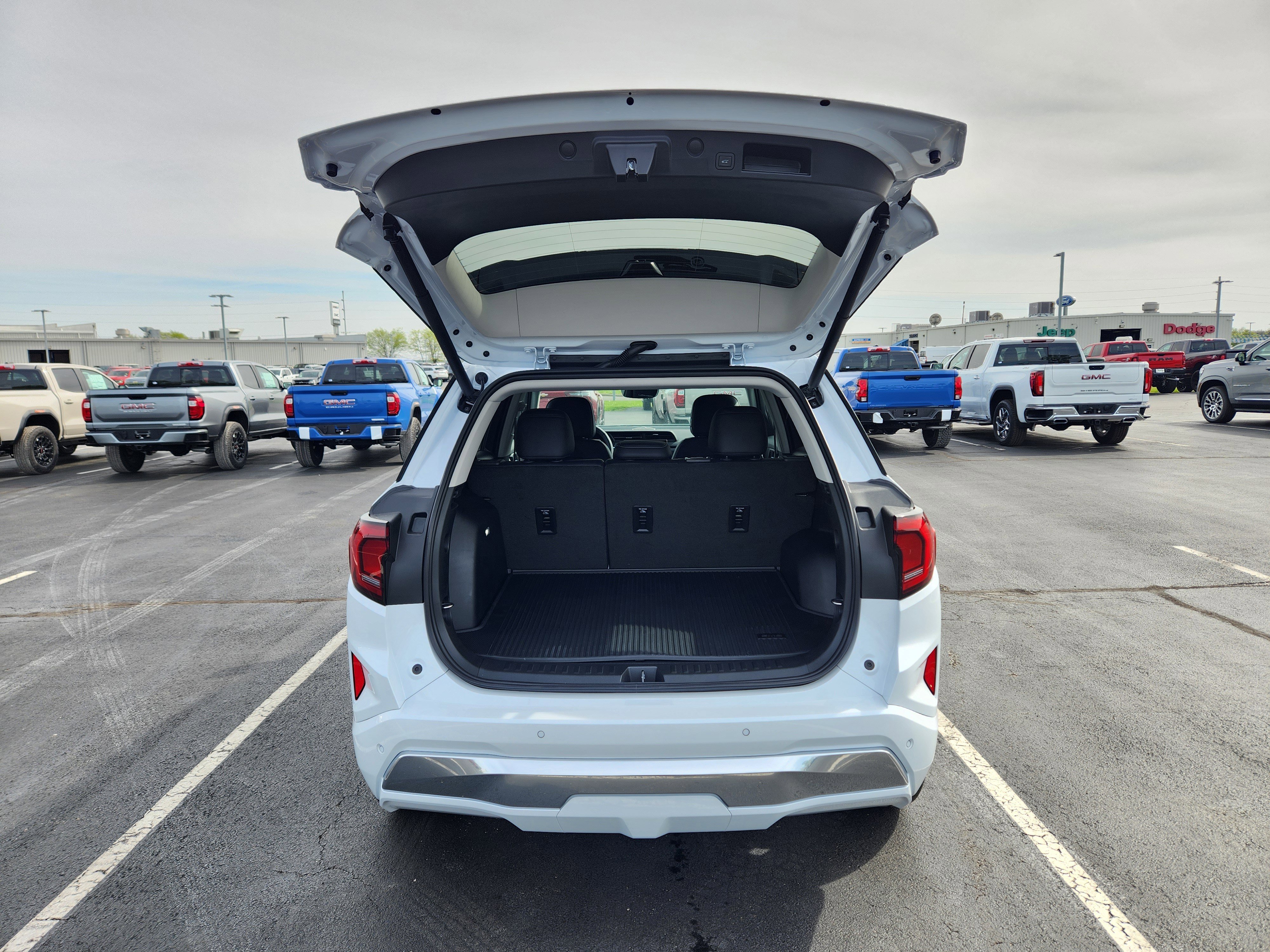 New 2026 GMC Terrain Denali image 7