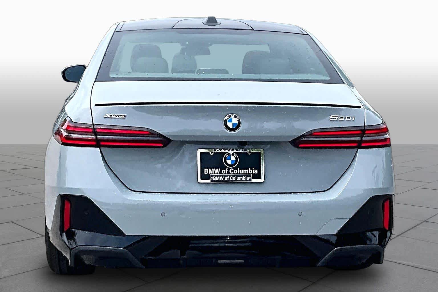 New 2026 BMW 530i xDrive w/ M Sport Package AWD/4WD image 4