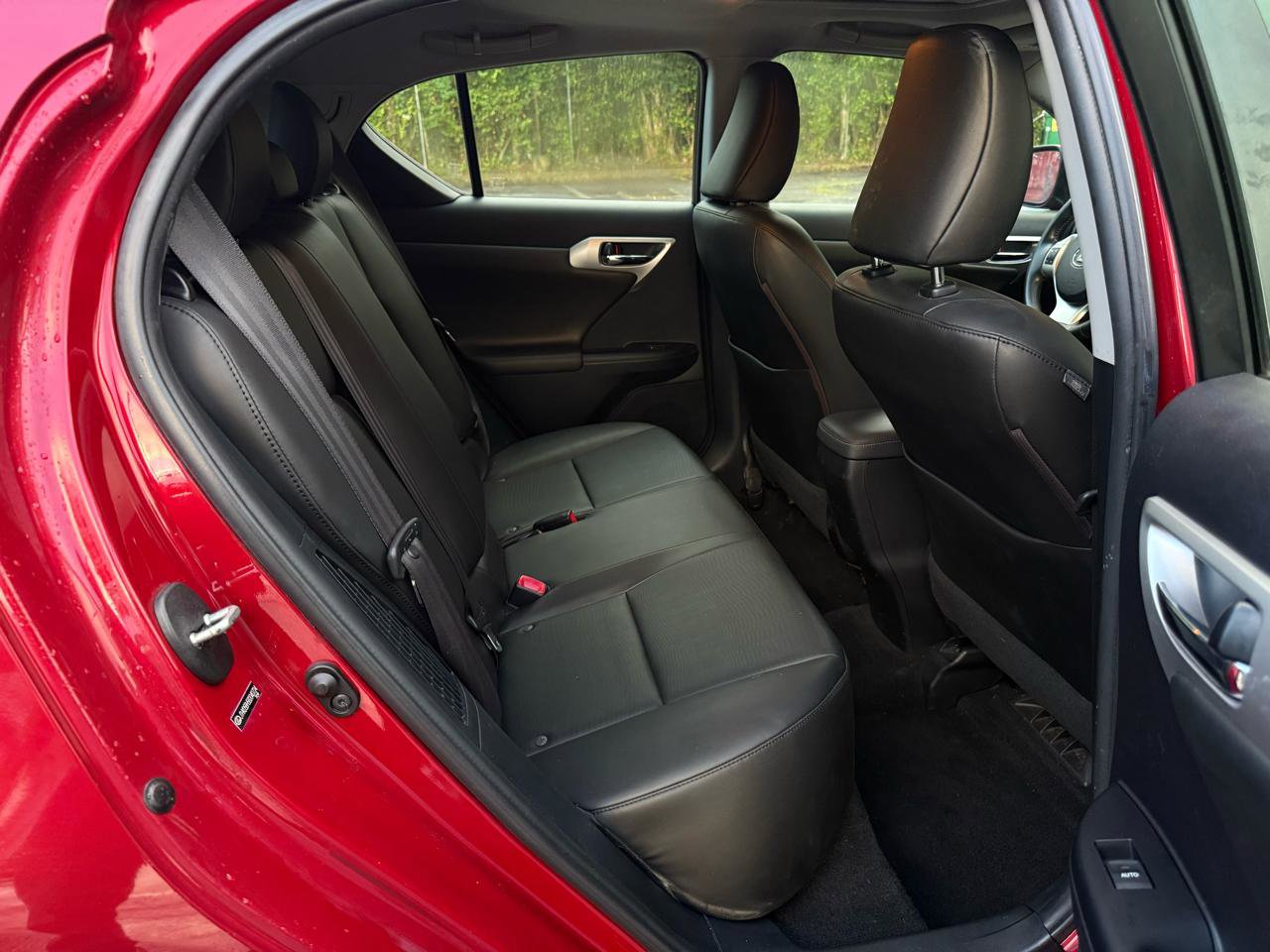 Used 2011 Lexus CT 200h Premium w/ Premium Audio Pkg FWD image 21