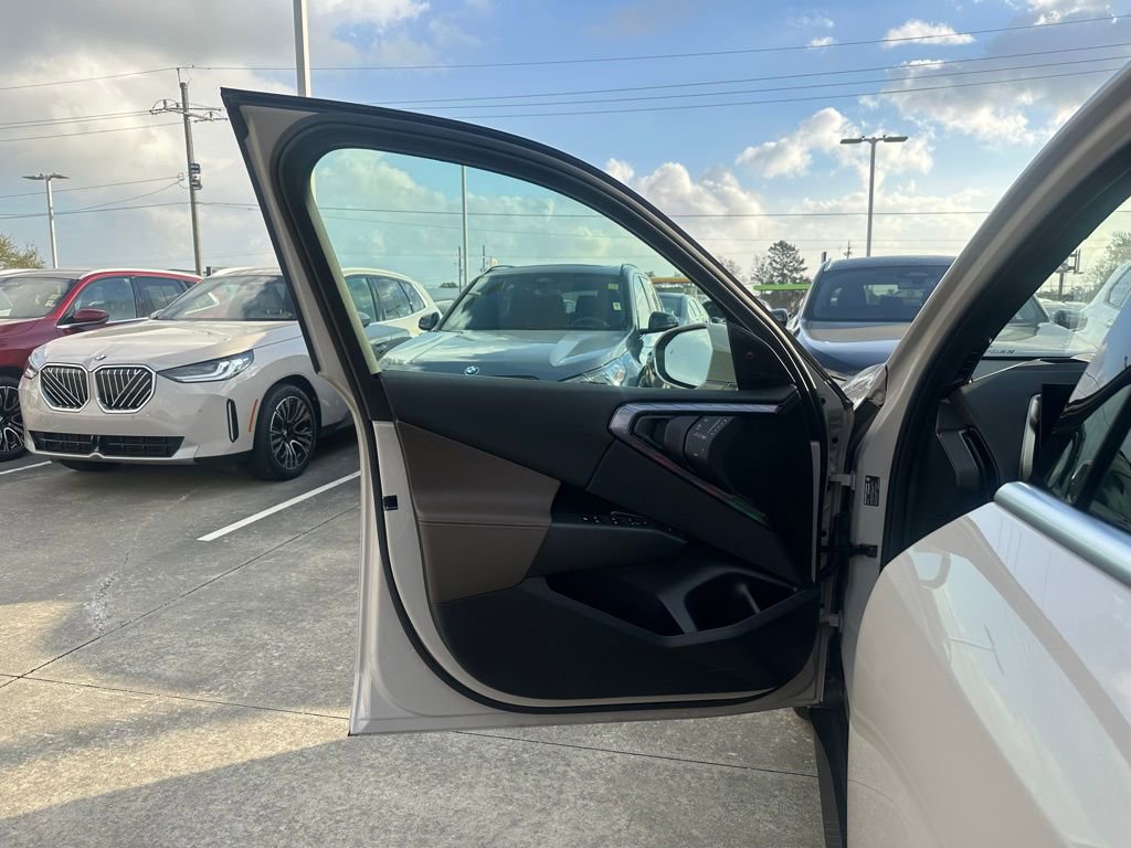 Certified 2025 BMW X3 xDrive30i image 9