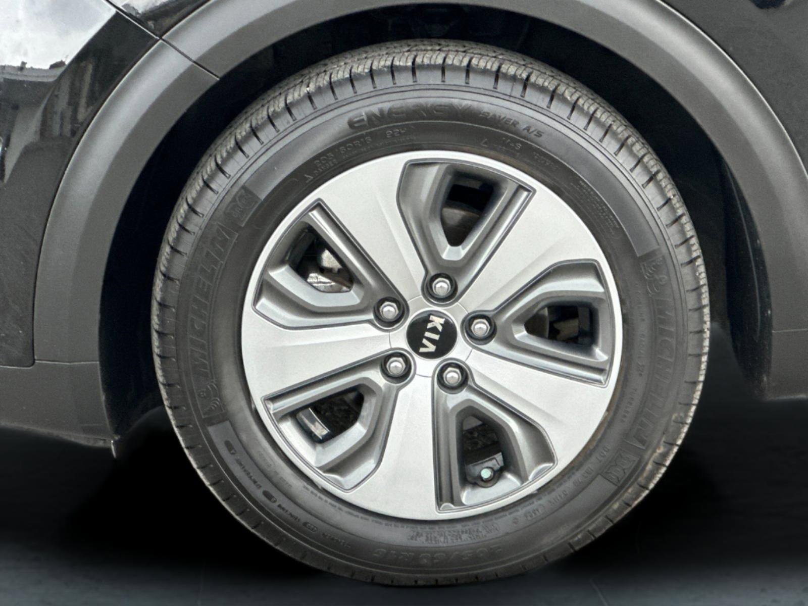 Used 2019 Kia Niro EX Premium w/ Sunroof Package image 26