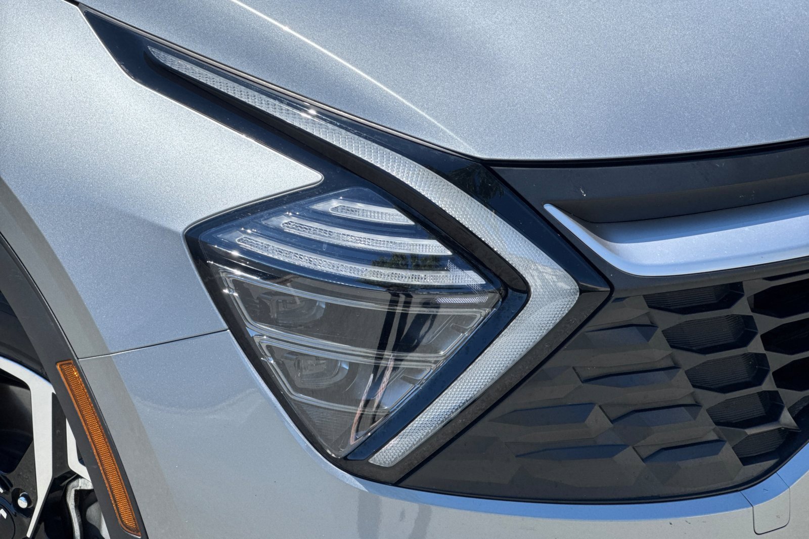 Used 2024 Kia Sportage LX image 43