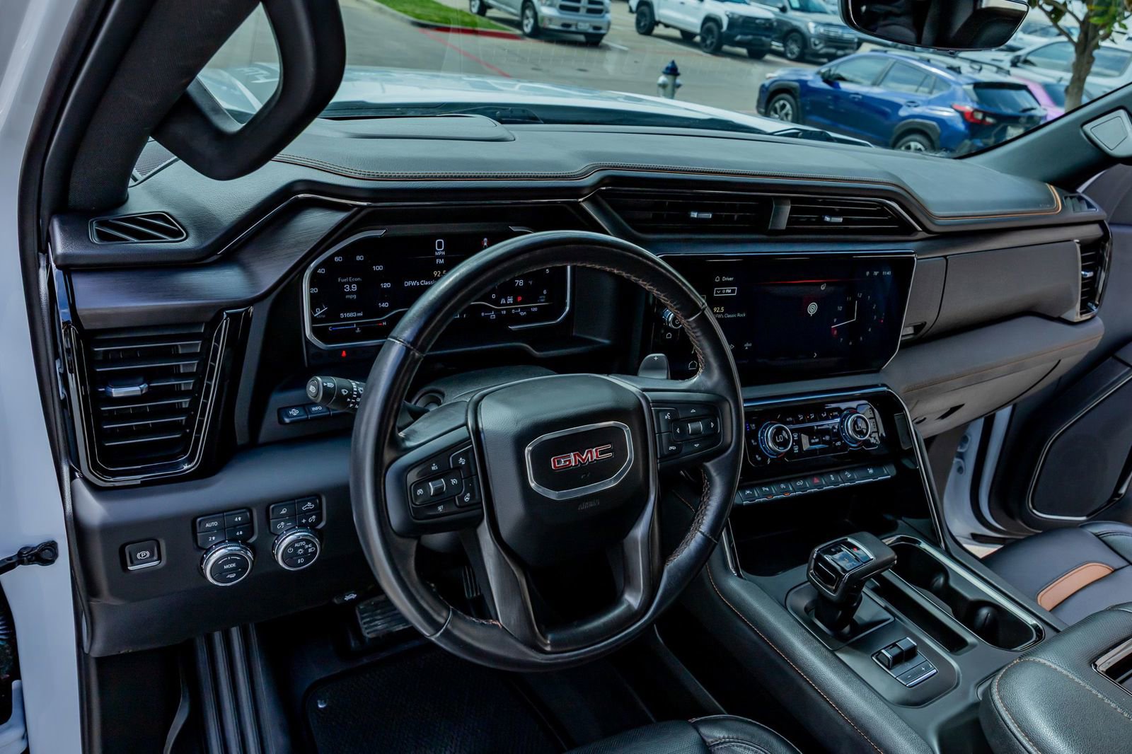Used 2022 GMC Sierra 1500 AT4 w/ AT4 Premium Package AWD/4WD image 17