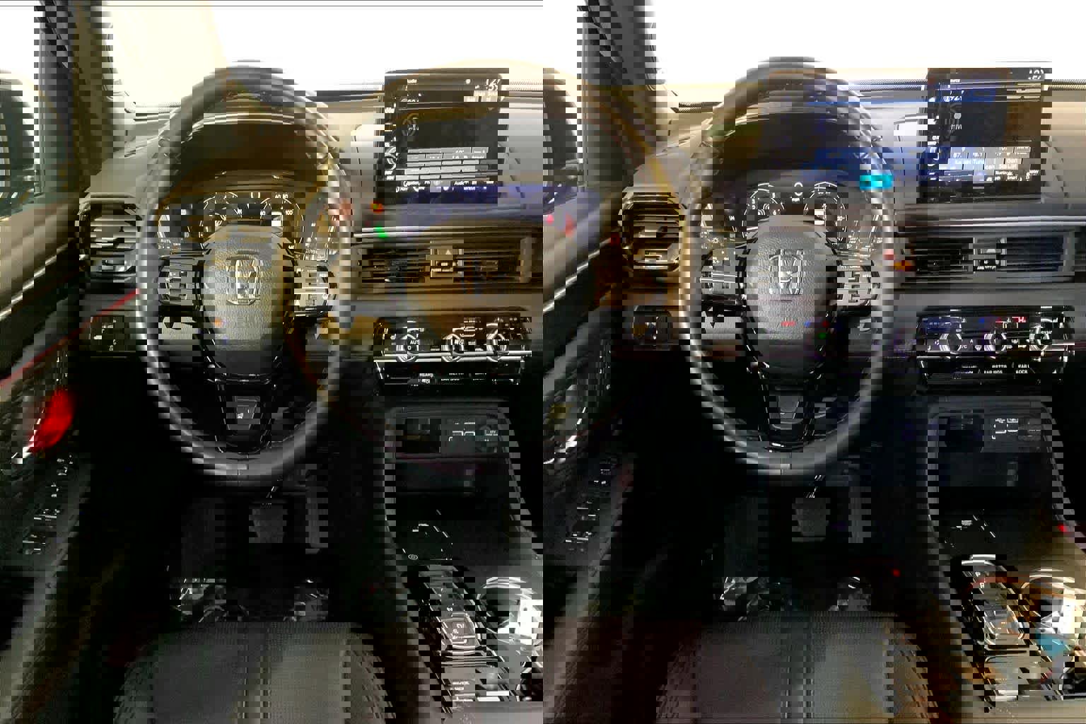 Used 2025 Honda Pilot Black Edition image 13