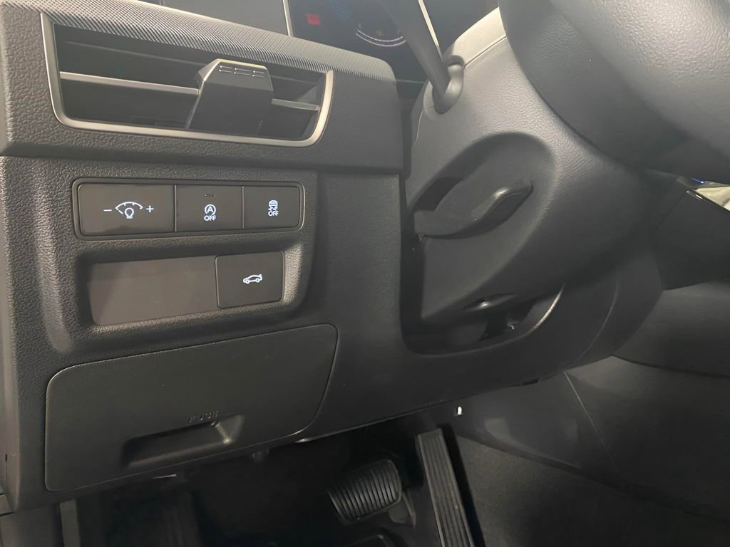 Certified 2025 Hyundai Sonata SE FWD image 24