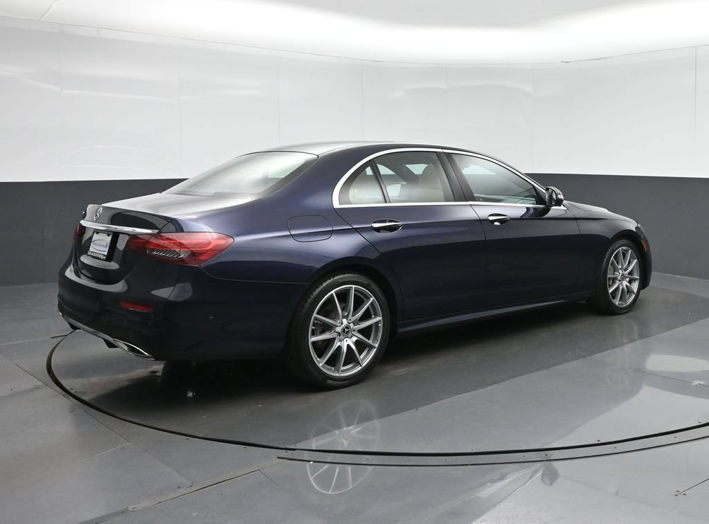 Used 2022 Mercedes-Benz E 350 Sedan w/ AMG Line Exterior image 7