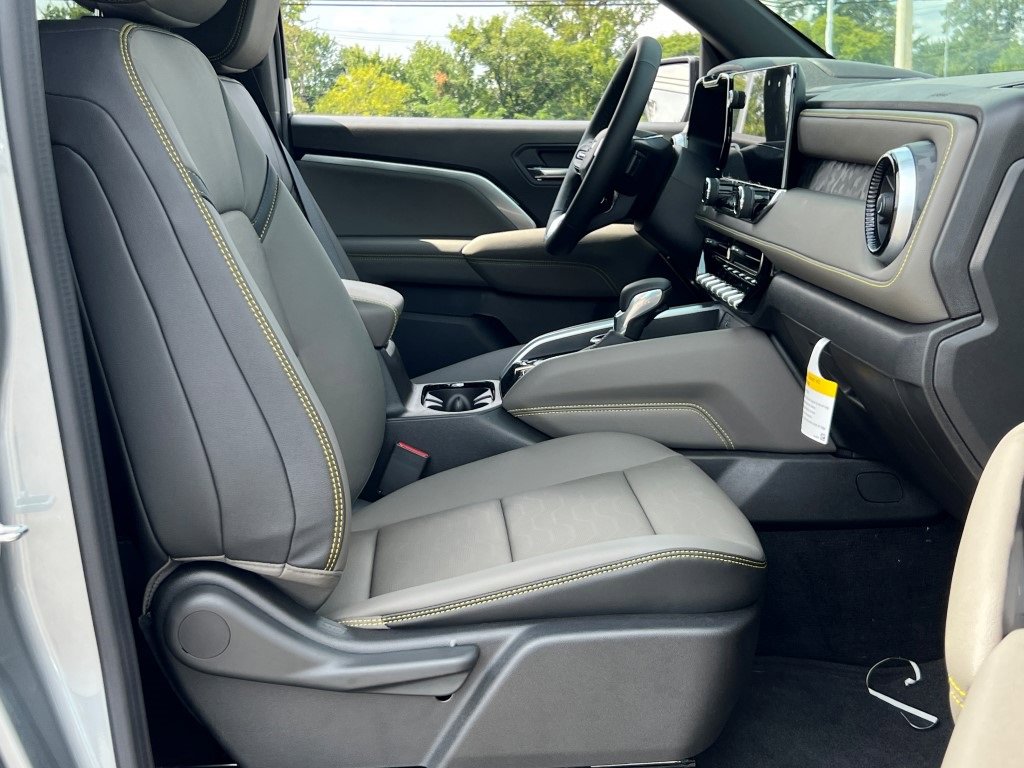 New 2026 Chevrolet Colorado ZR2 w/ Technology Package image 11