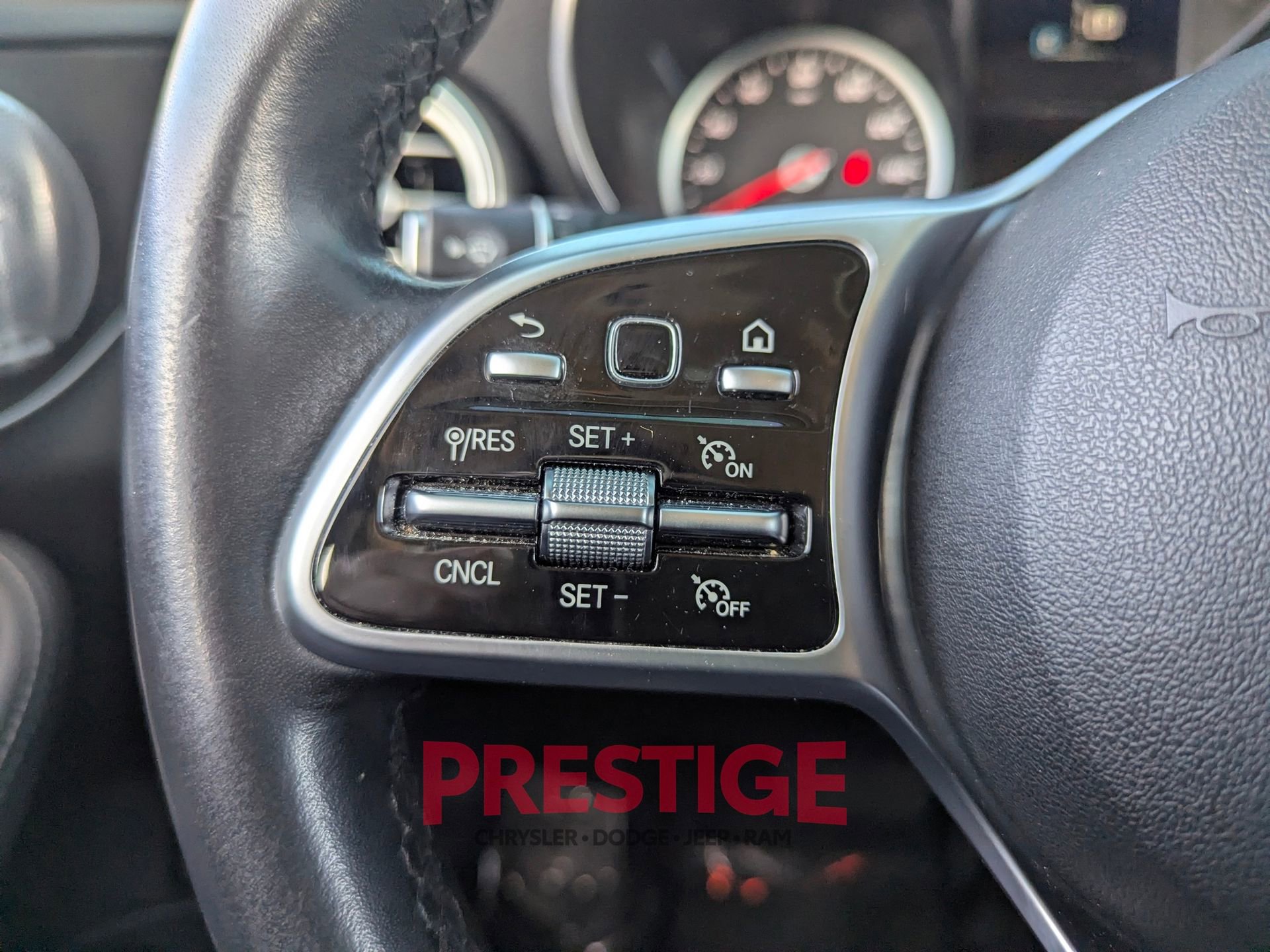 Used 2020 Mercedes-Benz C 300 Sedan image 18