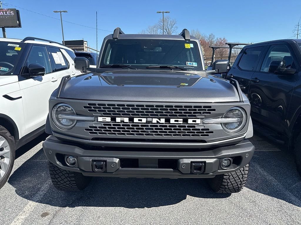 Used 2023 Ford Bronco Badlands image 2