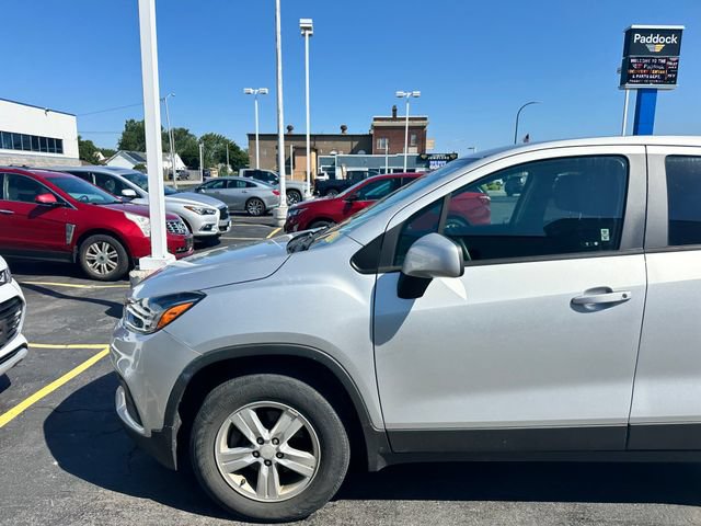 Used 2020 Chevrolet Trax LS w/ Tint and Cruise Package AWD/4WD image 3