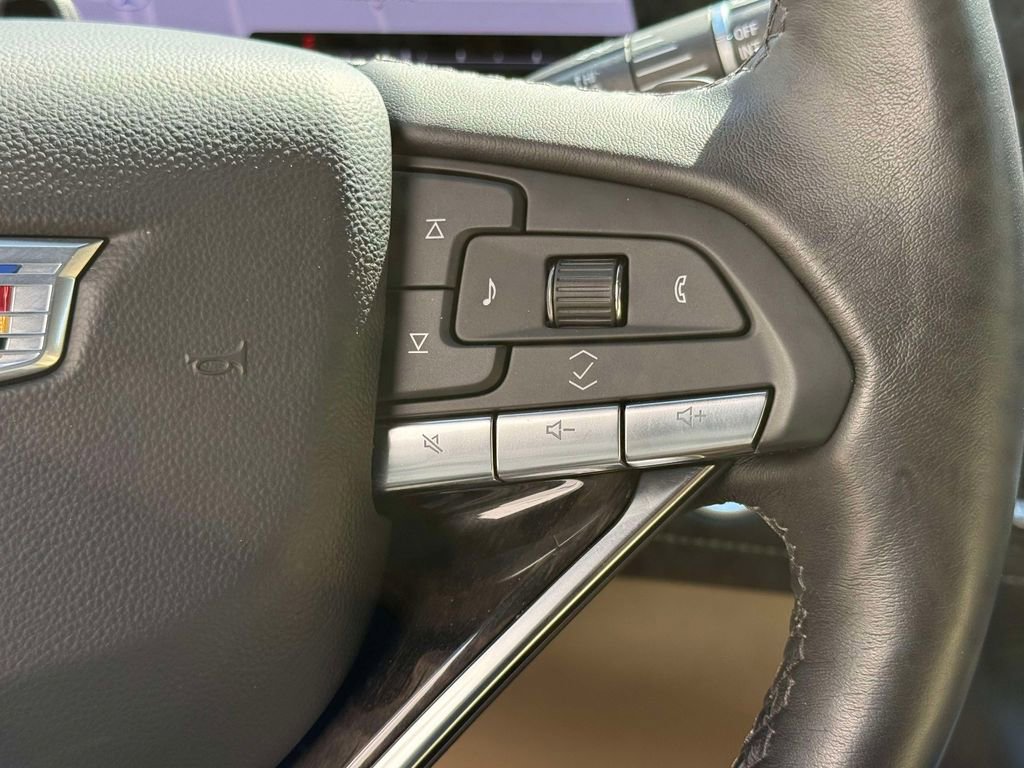 Used 2024 Cadillac Escalade ESV Premium Luxury w/ Performance Package image 33