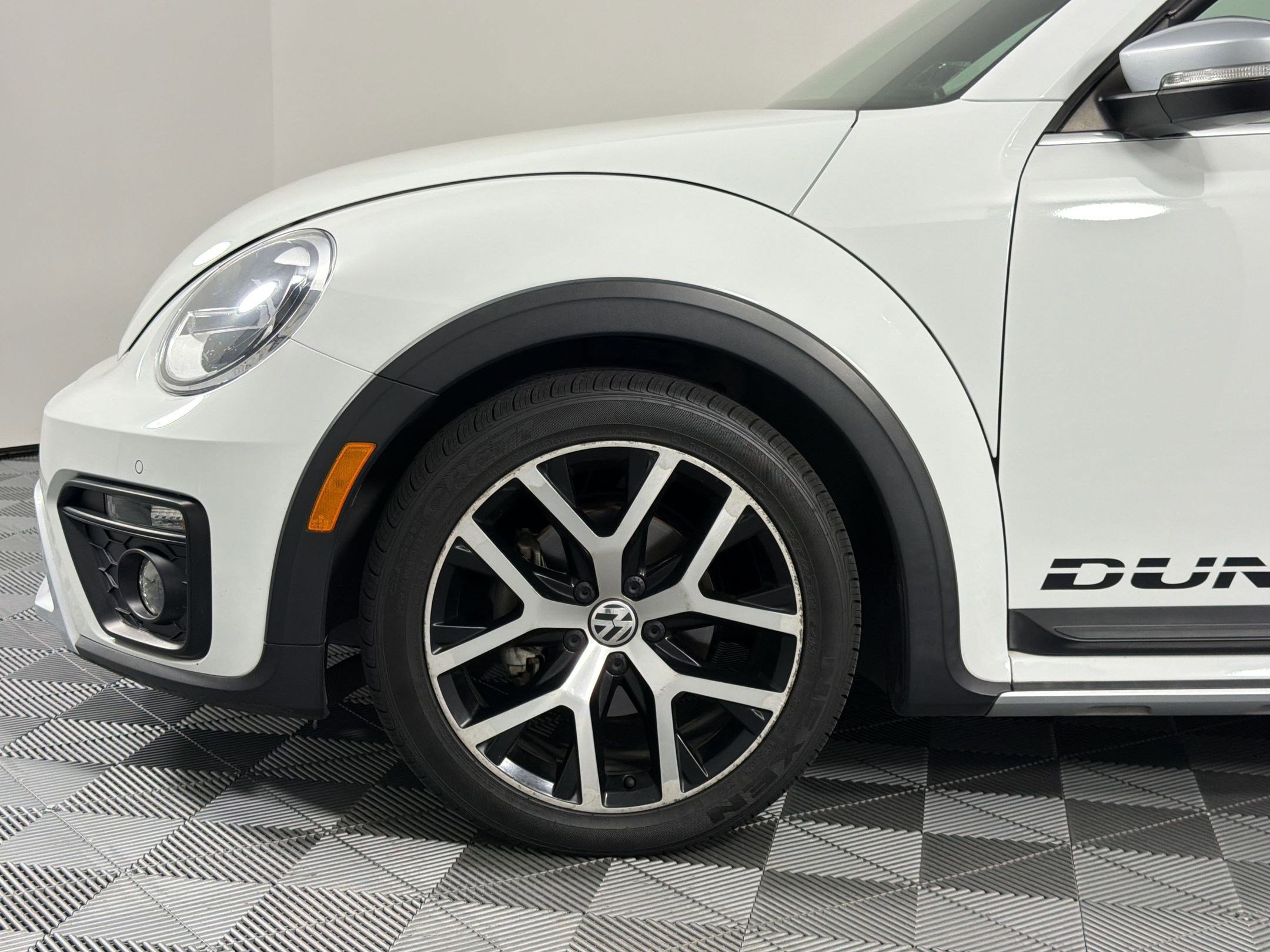 Used 2017 Volkswagen Beetle 1.8T Dune image 7