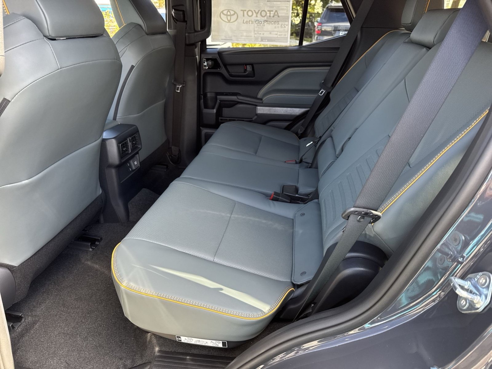 New 2026 Toyota 4Runner Trailhunter AWD/4WD image 32