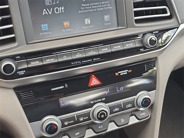 Used 2020 Hyundai Elantra Limited image 28