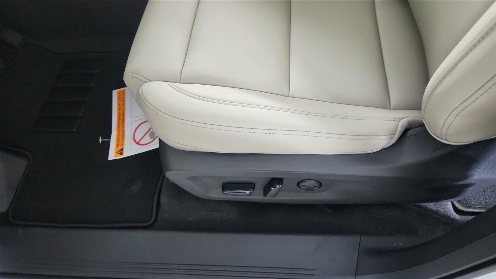 Used 2025 Nissan Murano SV image 17