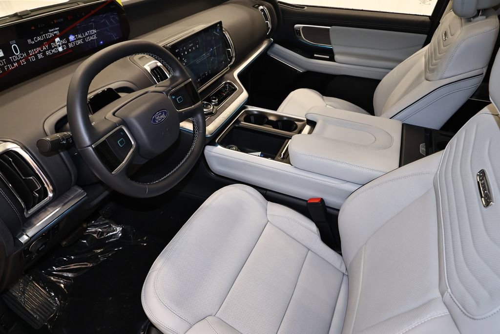 New 2026 Ford Expedition Platinum image 32