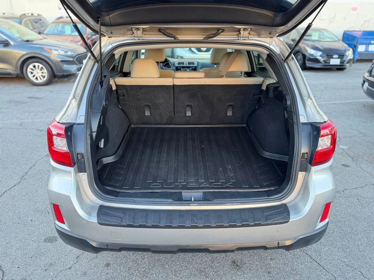 Used 2015 Subaru Outback 2.5i Limited AWD/4WD image 24