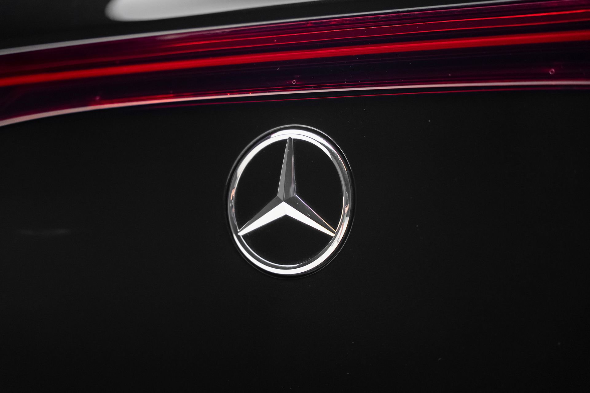 Used 2024 Mercedes-Benz Maybach EQS 680 4MATIC image 32