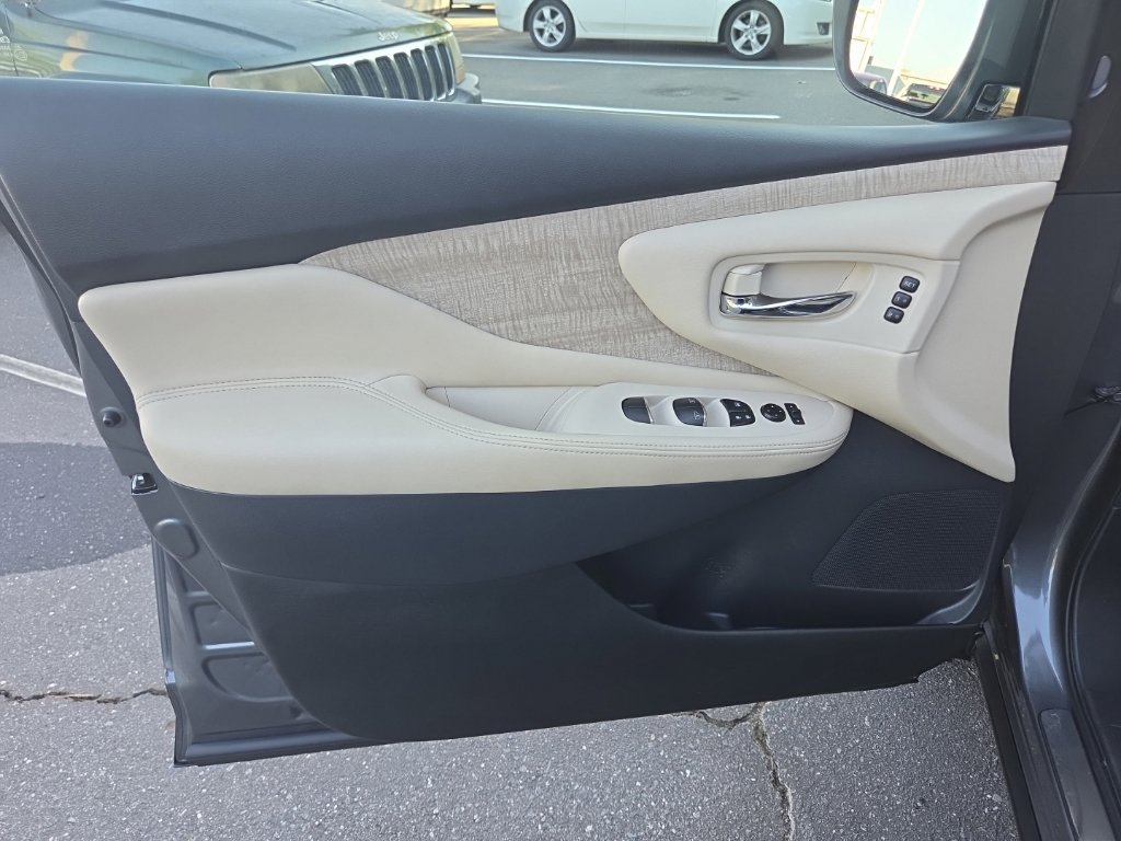 Certified 2024 Nissan Murano SL AWD/4WD image 16
