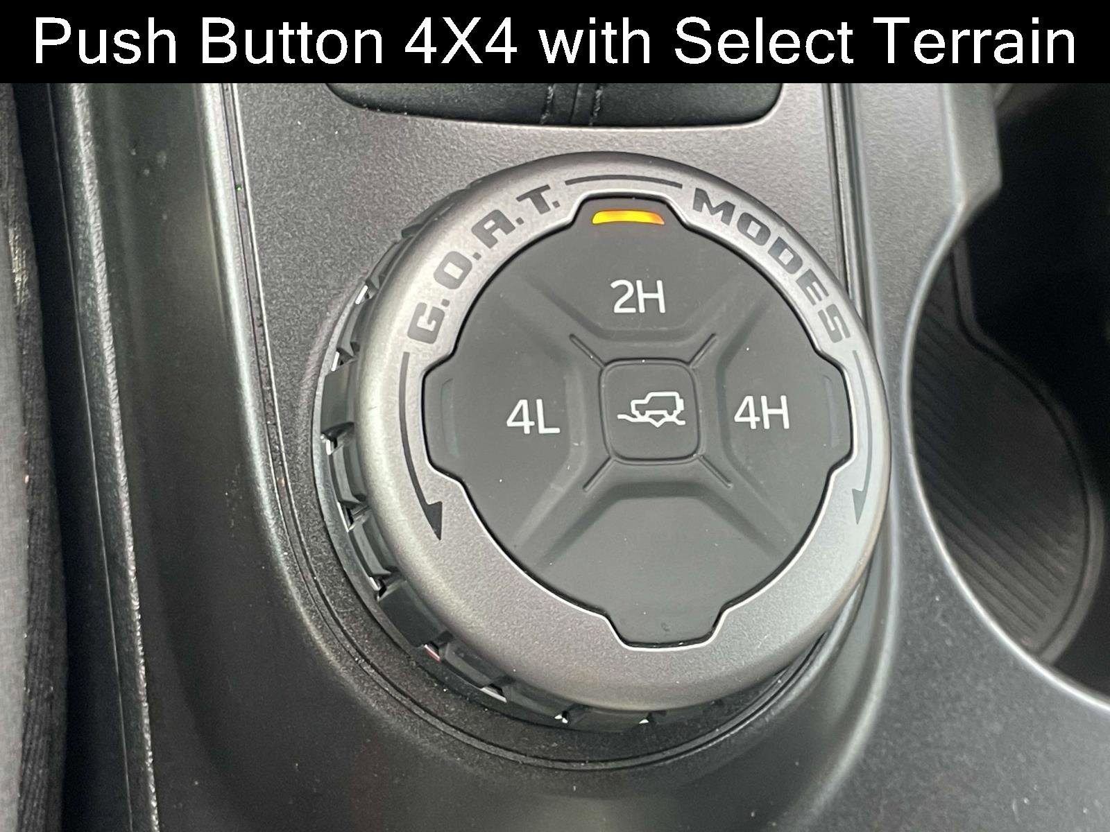 Used 2023 Ford Bronco Black Diamond image 8