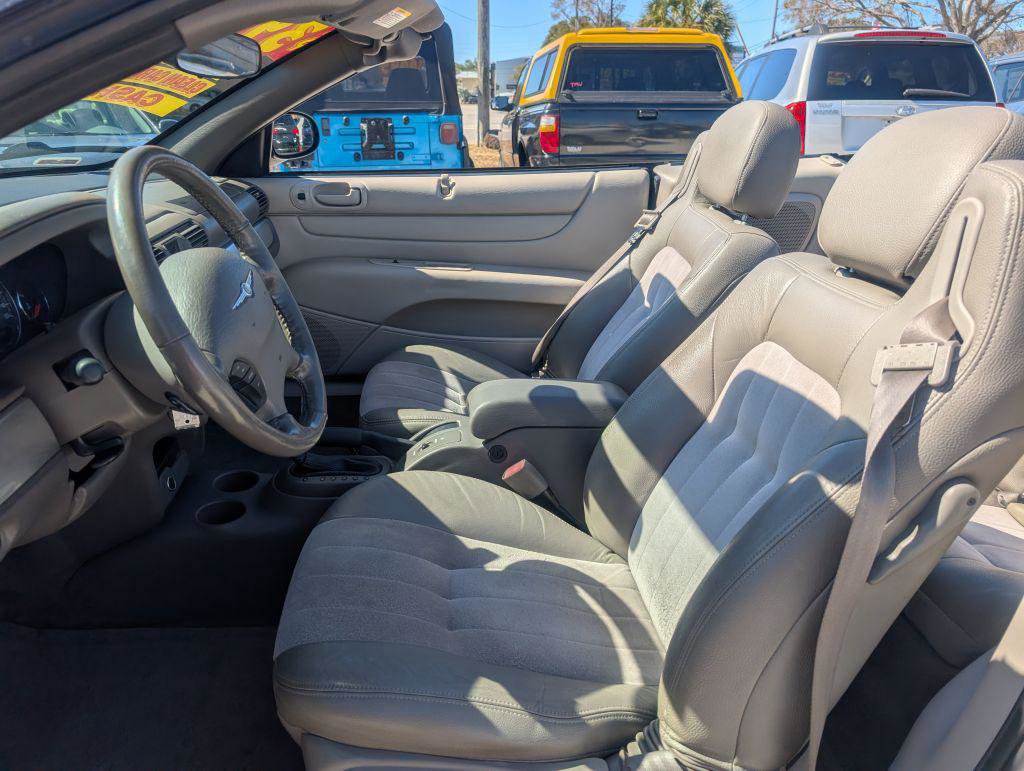 Used 2006 Chrysler Sebring Touring image 11