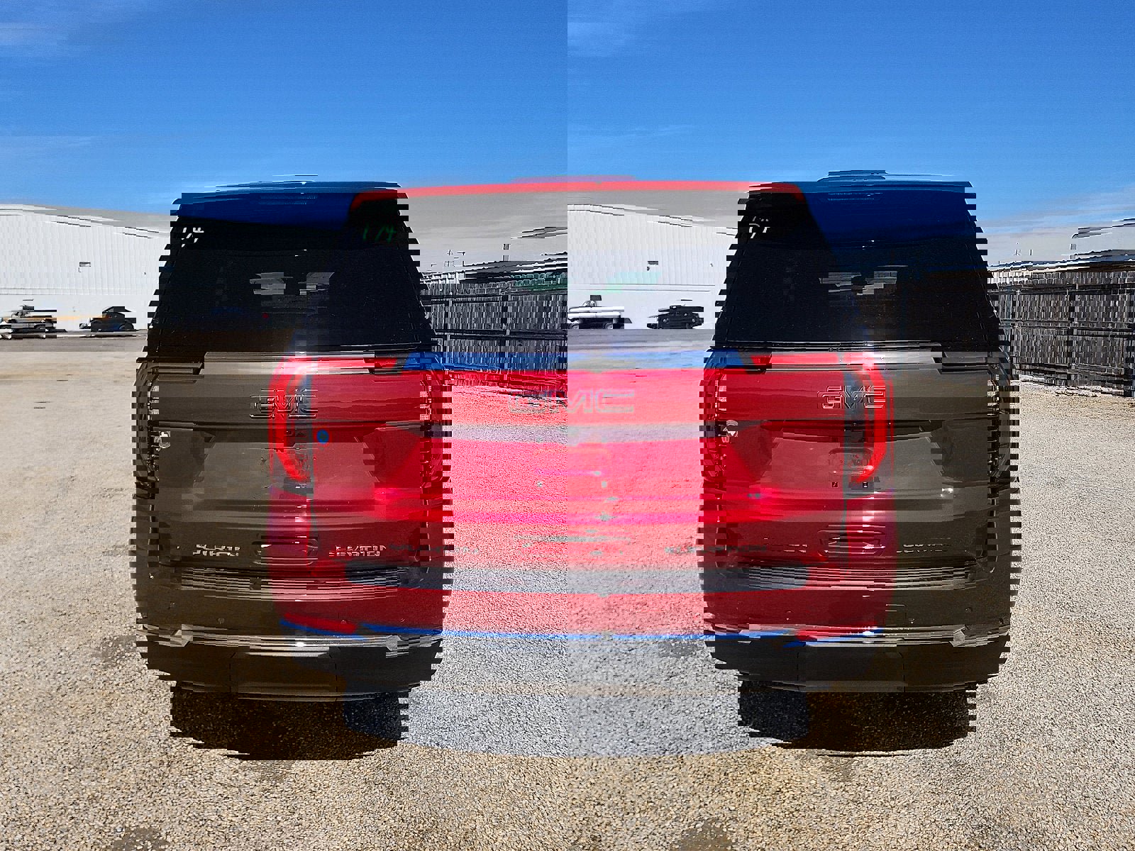 New 2026 GMC Yukon XL Elevation w/ LPO, Floor Liner Package image 4