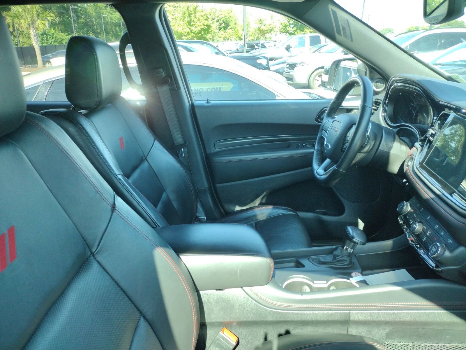 Used 2024 Dodge Durango GT RWD image 3