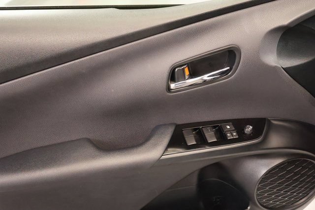 Used 2022 Toyota Prius LE FWD image 9