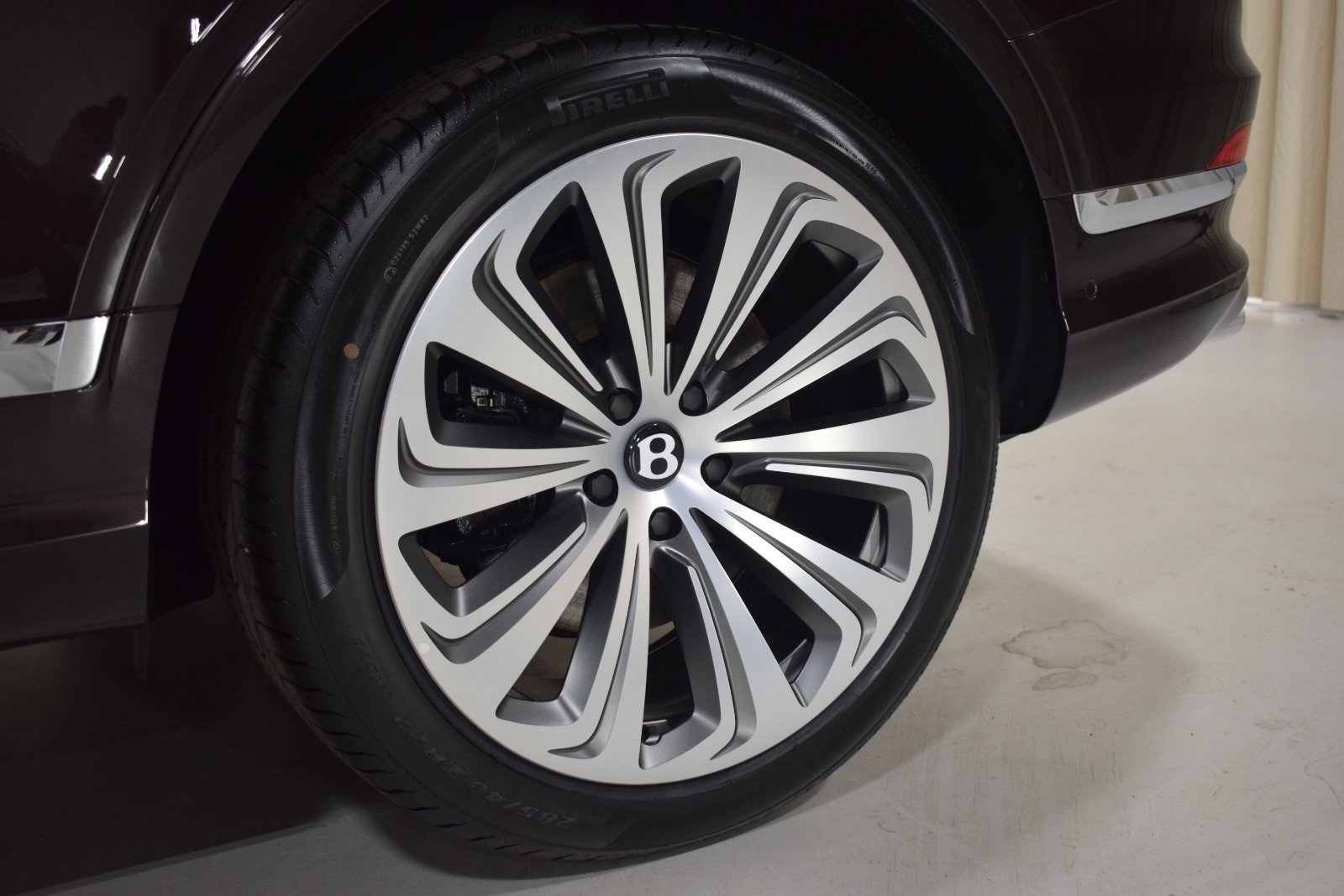 New 2025 Bentley Bentayga image 19