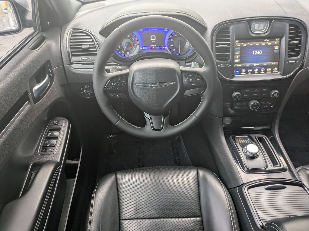 Used 2022 Chrysler 300 S w/ Comfort Group image 16