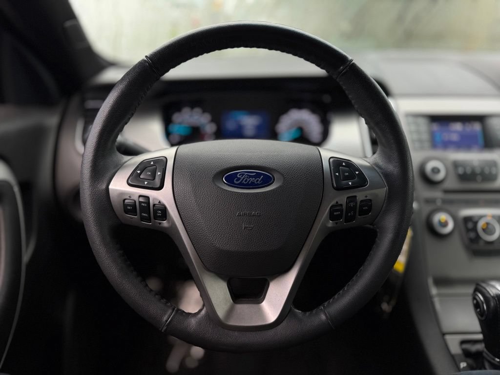 Certified 2018 Ford Taurus SEL AWD/4WD image 34