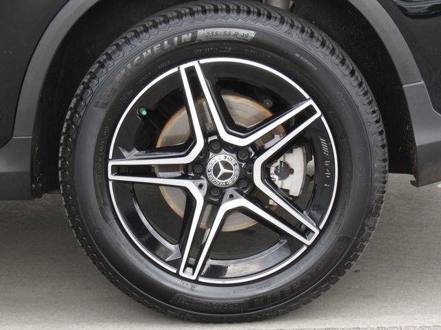 Used 2022 Mercedes-Benz GLC 300 4MATIC image 36