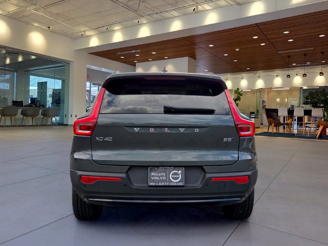 New 2026 Volvo XC40 B5 Plus w/ Protection Package Premier AWD/4WD image 4