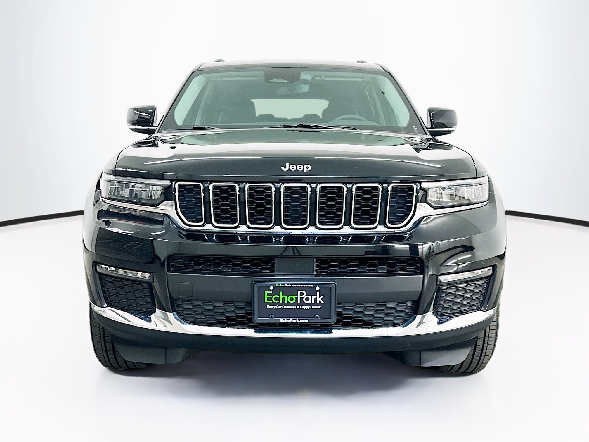 Used 2023 Jeep Grand Cherokee L Limited AWD/4WD image 2