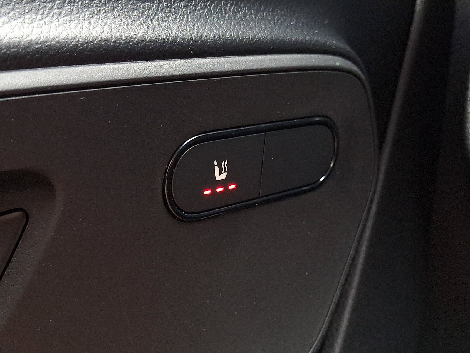 Used 2025 Mercedes-Benz Sprinter 2500 image 25
