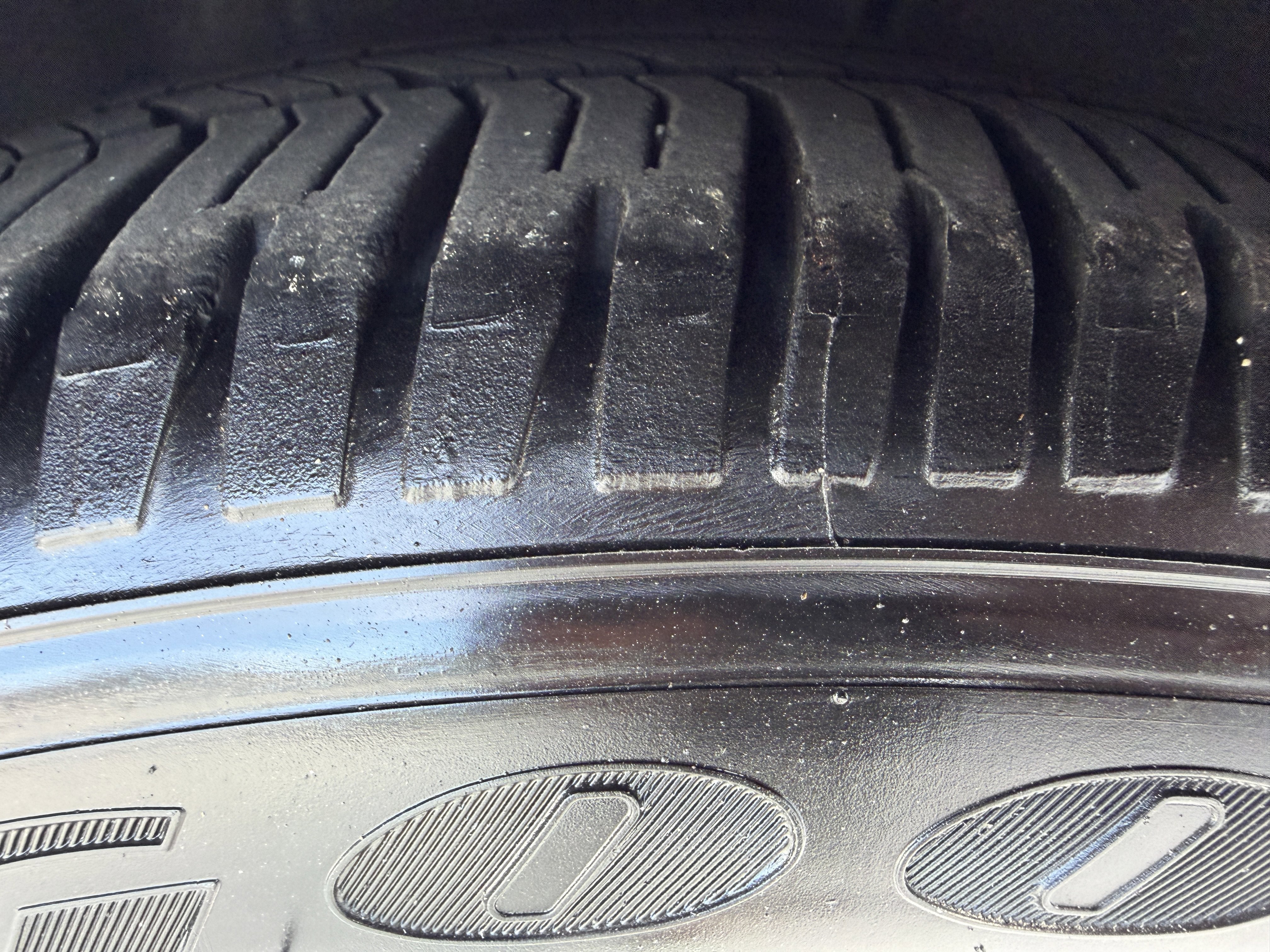 Used 2010 INFINITI G37 Journey w/ Premium Pkg image 29