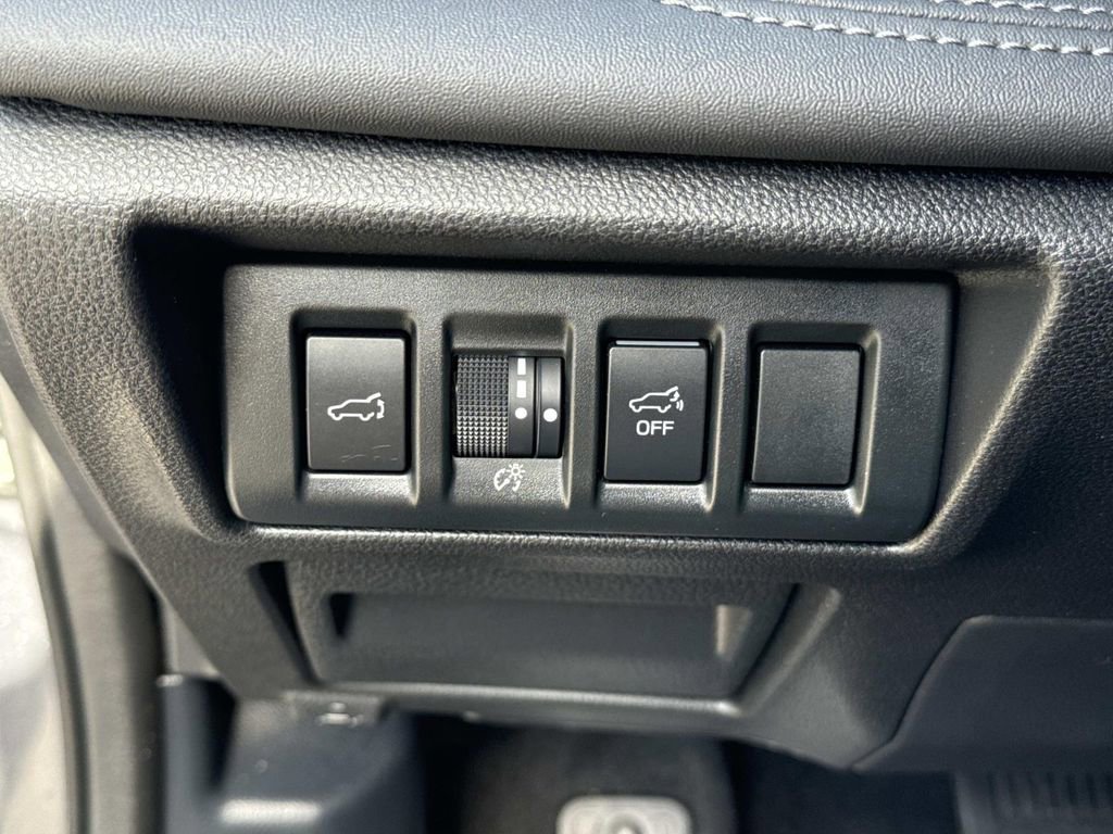 Used 2024 Subaru Outback Limited AWD/4WD image 46