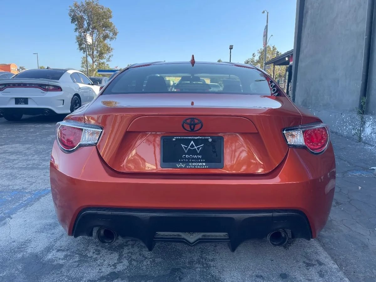 Used 2015 Scion FR-S RWD image 8
