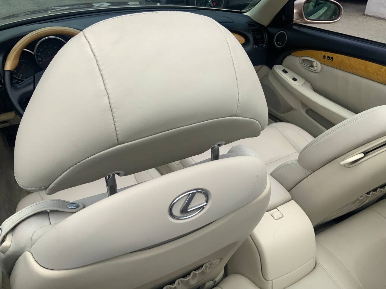 Used 2002 Lexus SC 430 Convertible RWD image 22