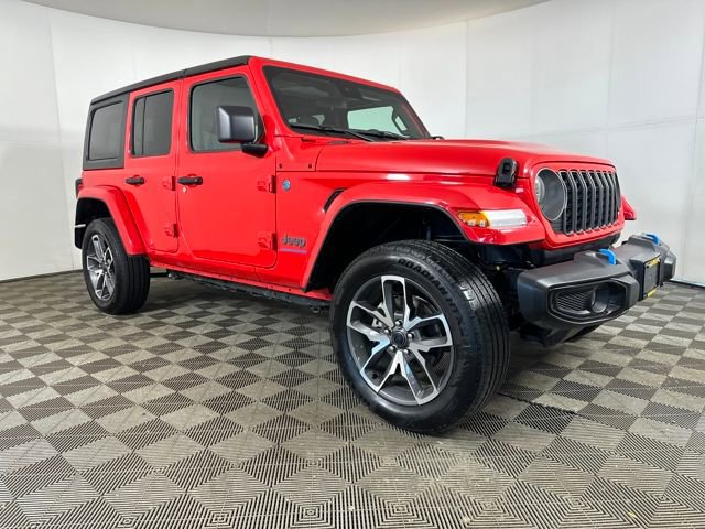 Used 2024 Jeep Wrangler Unlimited w/ Convenience Group image 2