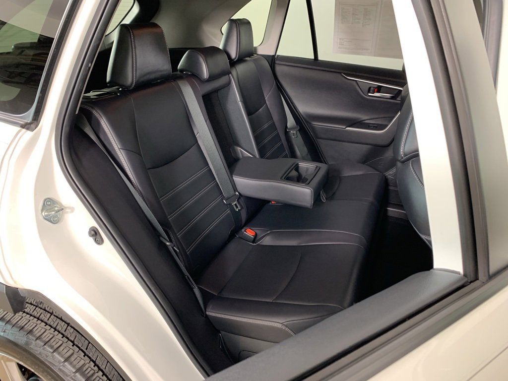 Used 2020 Toyota RAV4 Limited image 38